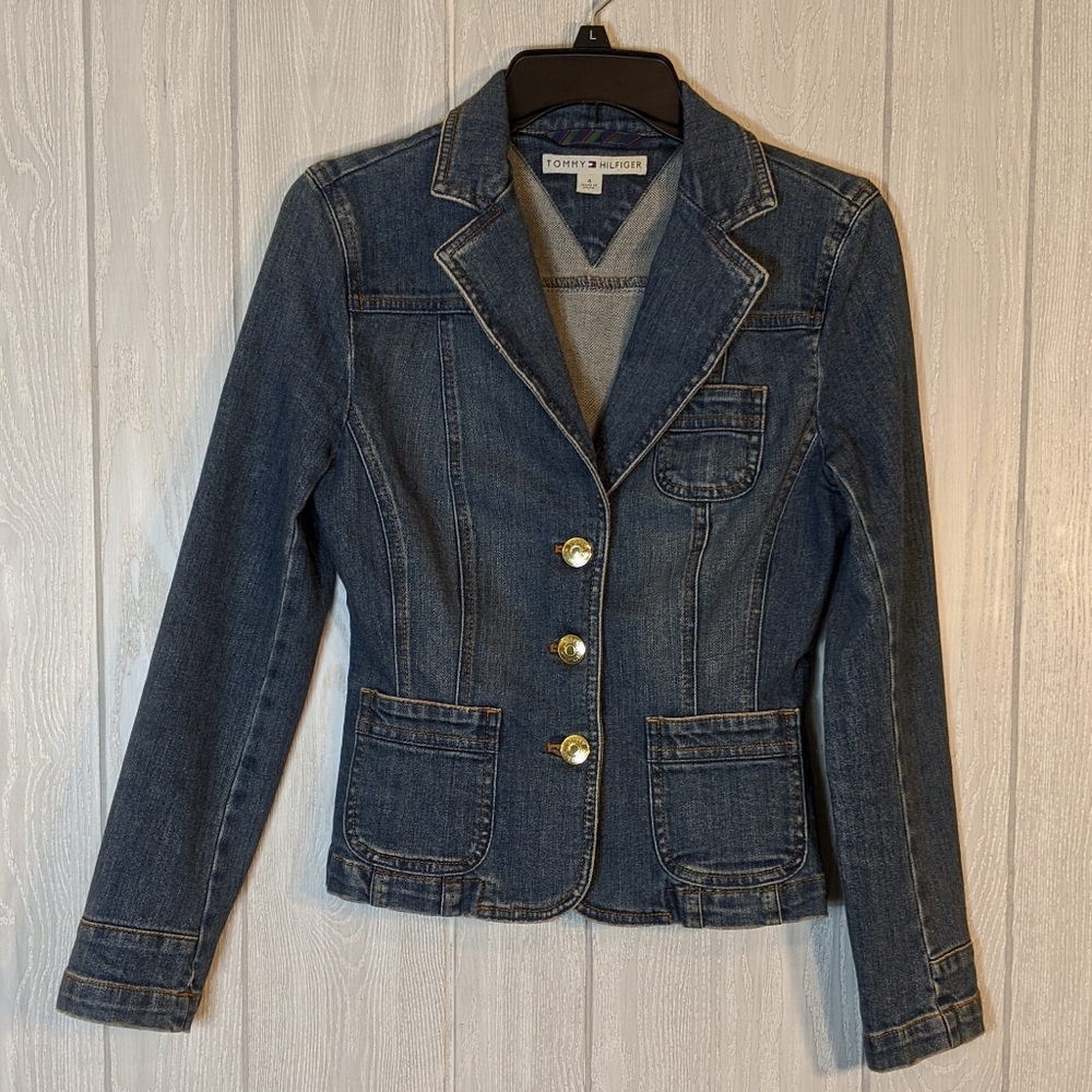 EUC Tommy Hilfiger denim 3 button jeans jacket 4